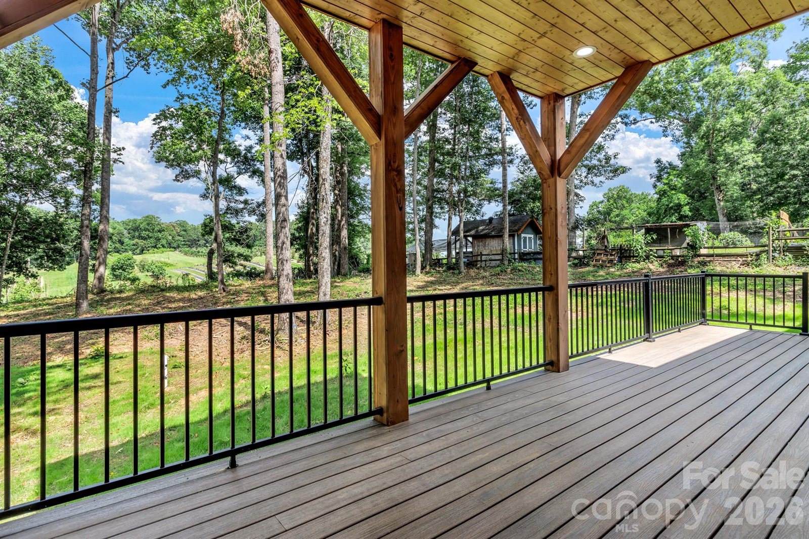 80 Goldenwood Lane, Mills River, NC 28759