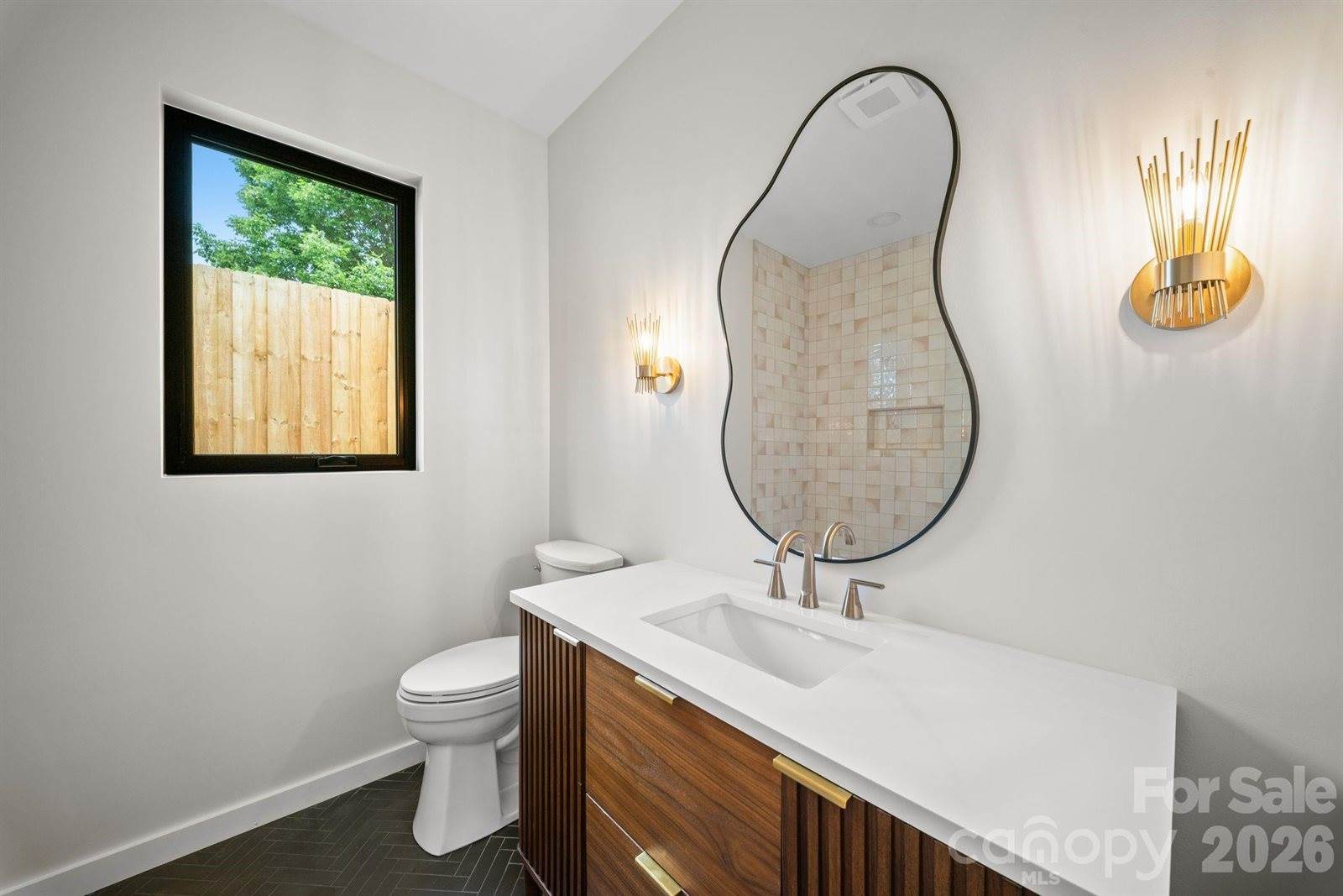 6 Sandhurst Drive, Asheville, NC 28806