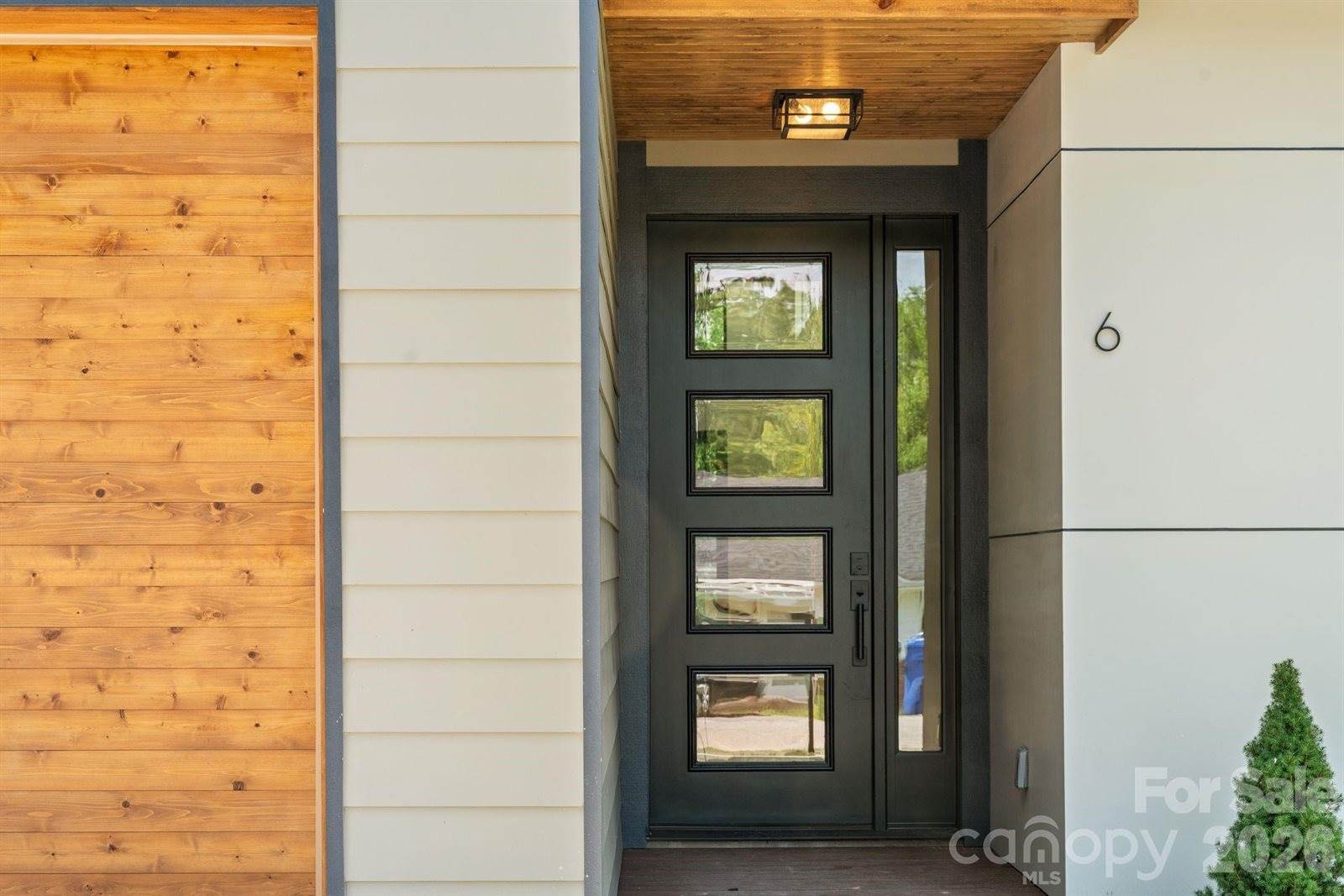 6 Sandhurst Drive, Asheville, NC 28806