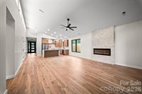 6 Sandhurst Drive, Asheville, NC 28806
