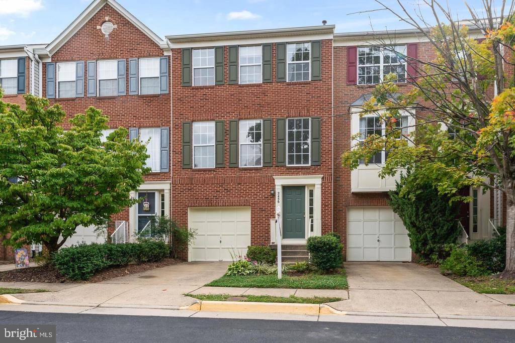 2456 Covered Wagon Court, Herndon, VA 20171