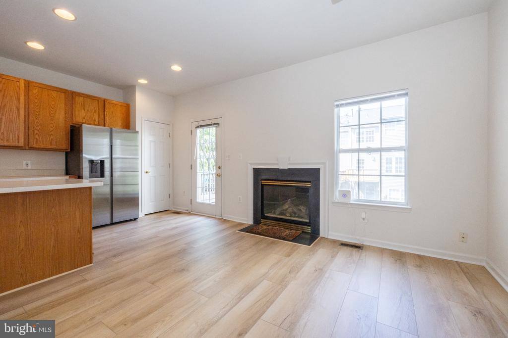 2456 Covered Wagon Court, Herndon, VA 20171