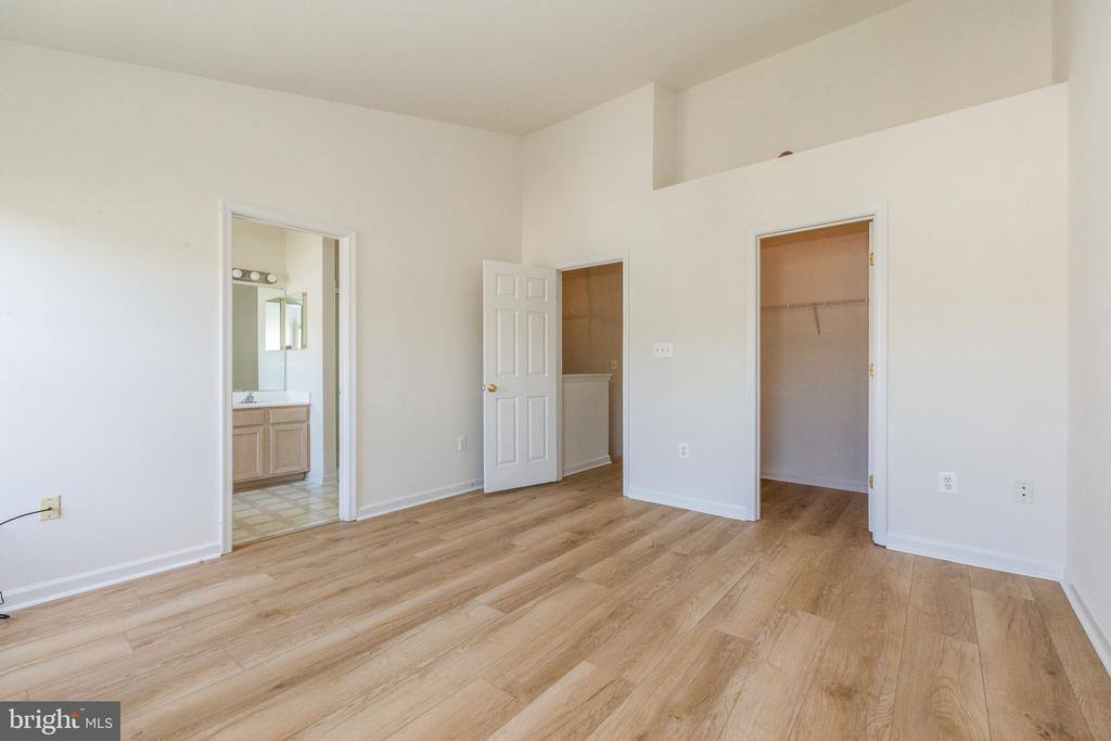 2456 Covered Wagon Court, Herndon, VA 20171