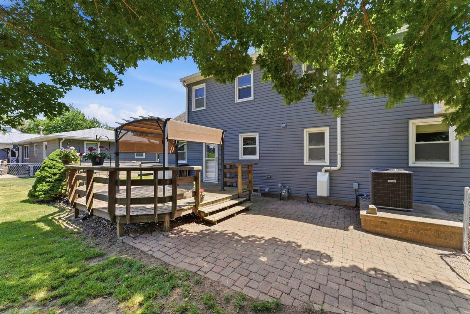 1017 11th Avenue, Orion, IL 61273