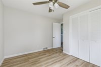 307 33rd Avenue, East Moline, IL 61244