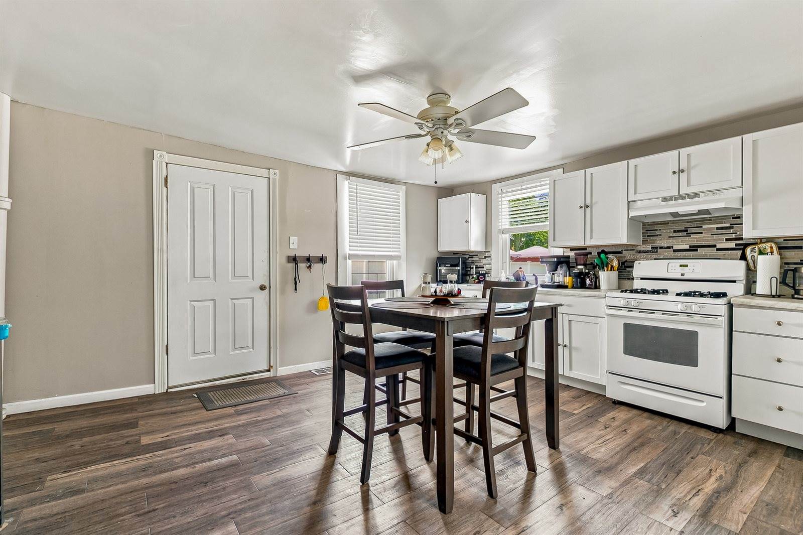 2320 18th Street A, Moline, IL 61265