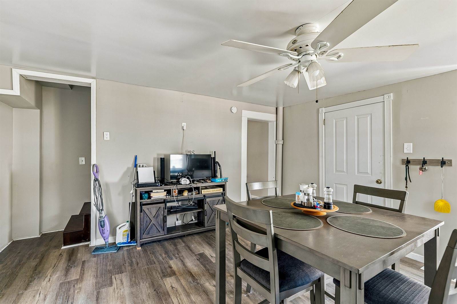 2320 18th Street A, Moline, IL 61265