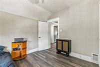 2320 18th Street A, Moline, IL 61265