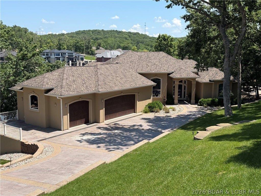 440 Brookhaven Lane, Sunrise Beach, MO 65079