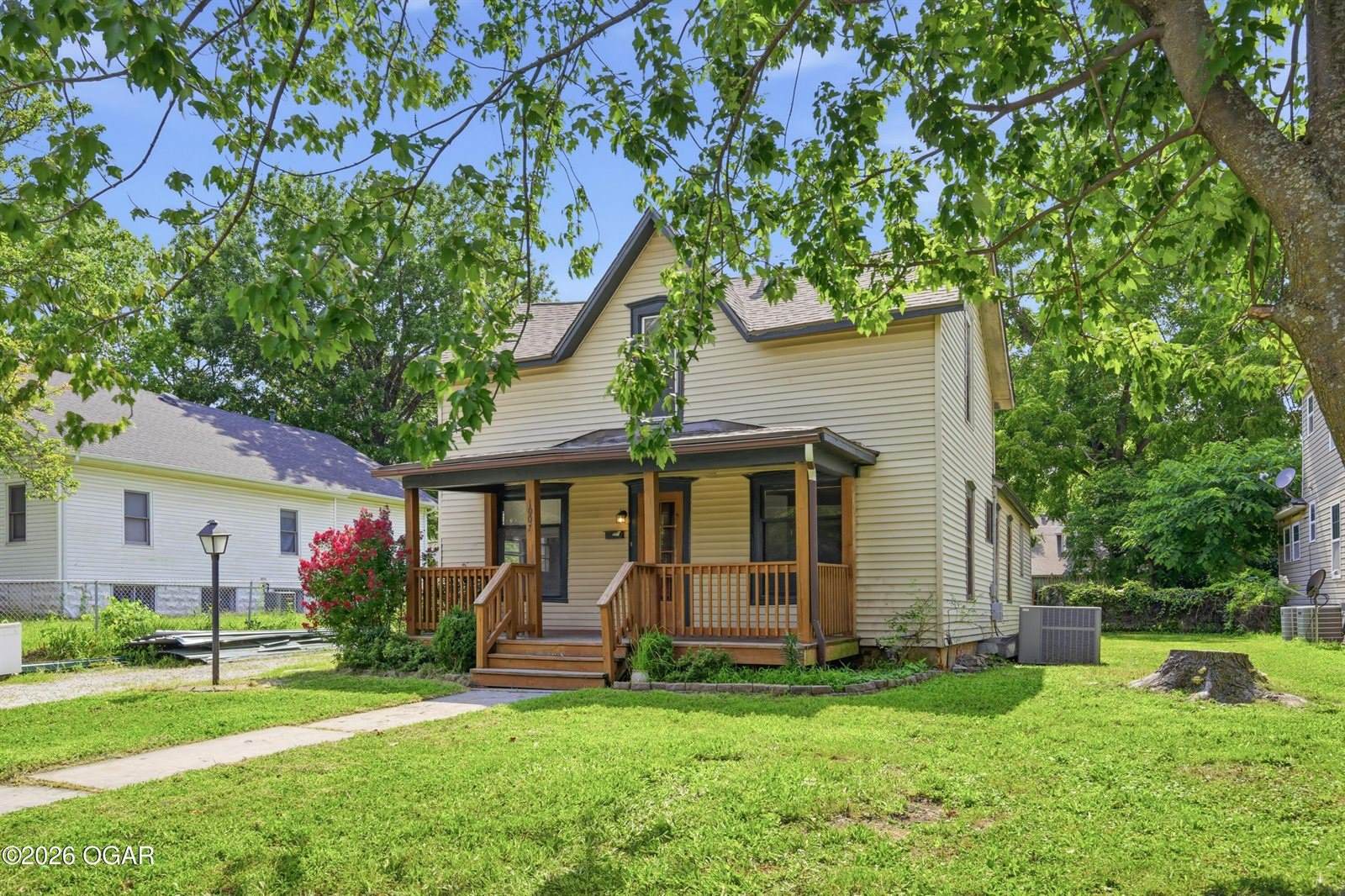 1007 Grant Street, Carthage, MO 64836