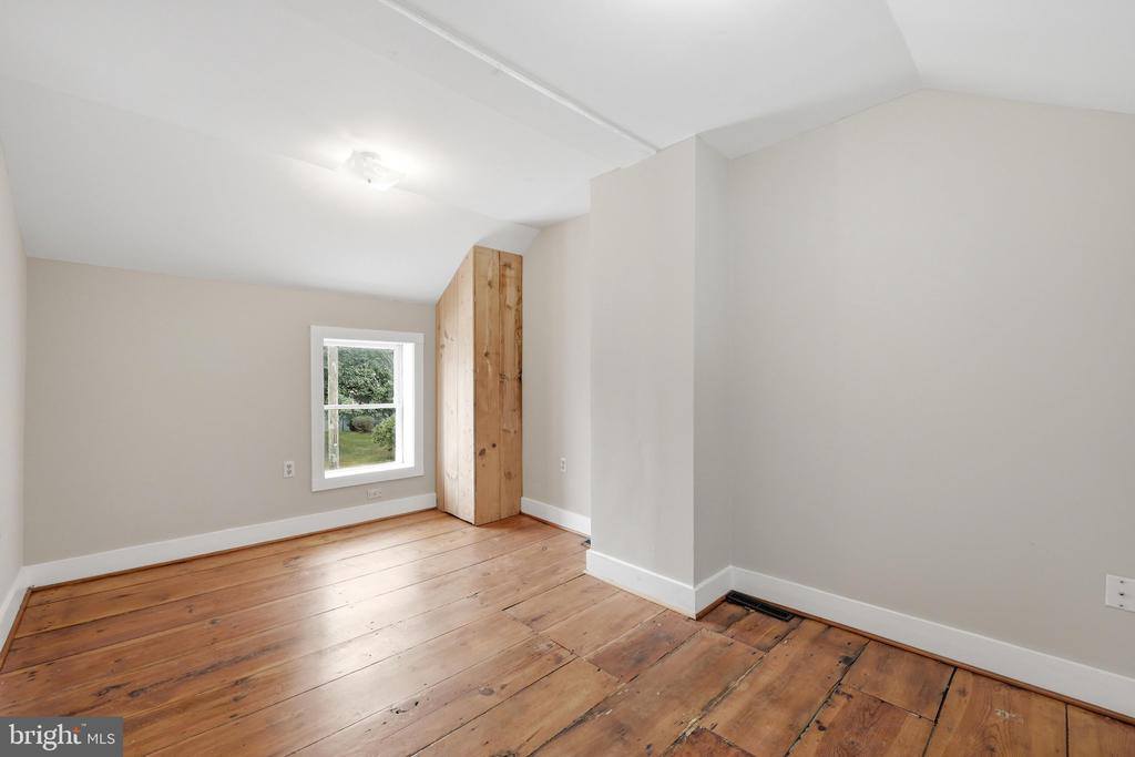 2042 Brucetown Road, Clear Brook, VA 22624