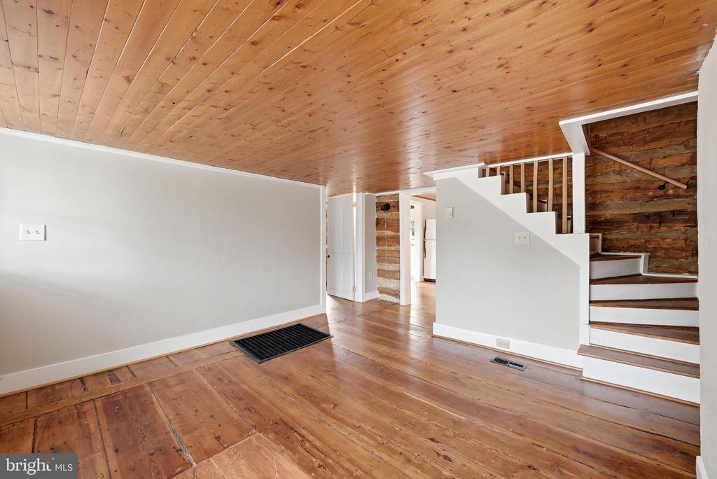 2042 Brucetown Road, Clear Brook, VA 22624