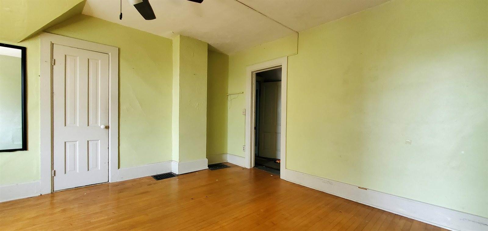 1028 South 32nd St, Milwaukee, WI 53215