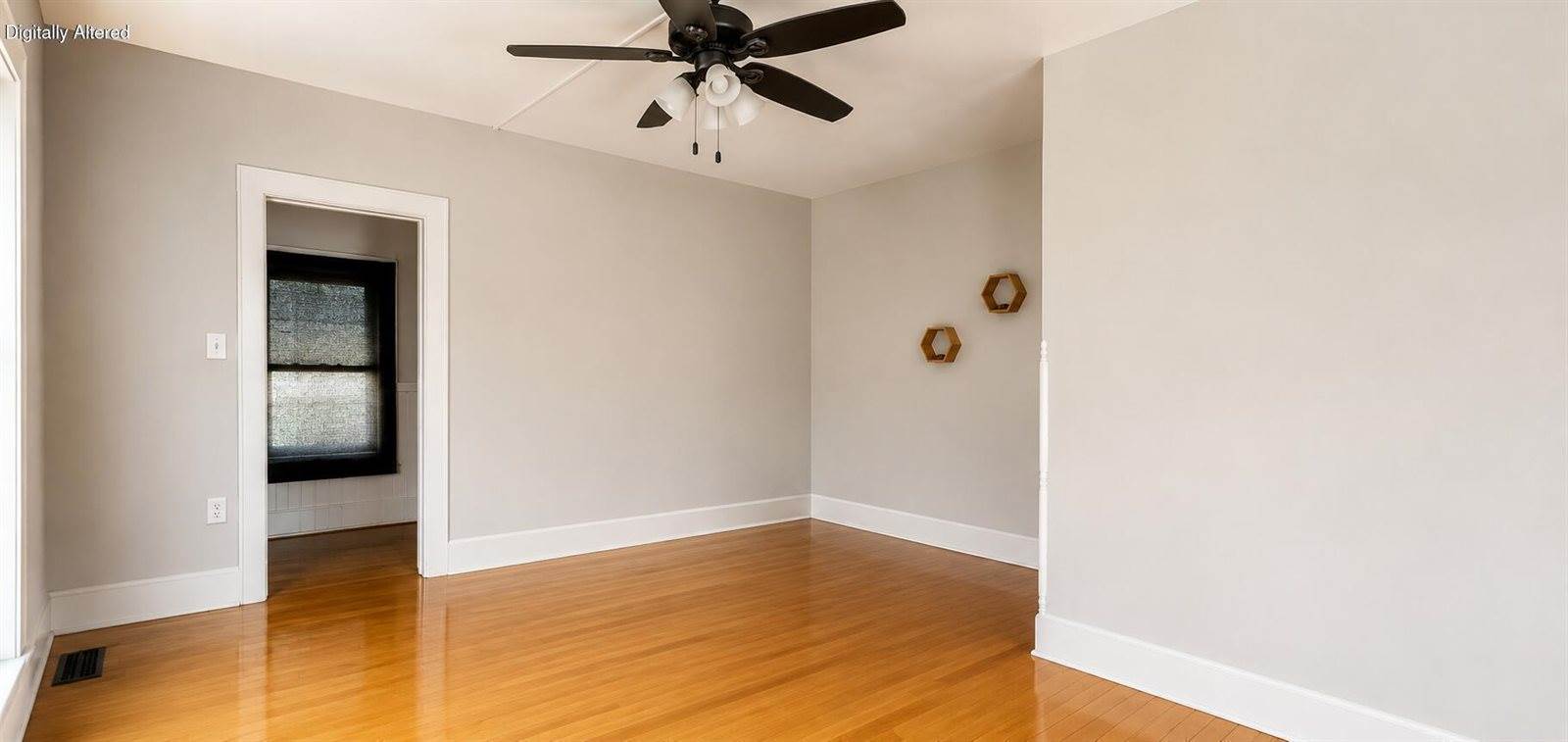 1028 South 32nd St, Milwaukee, WI 53215