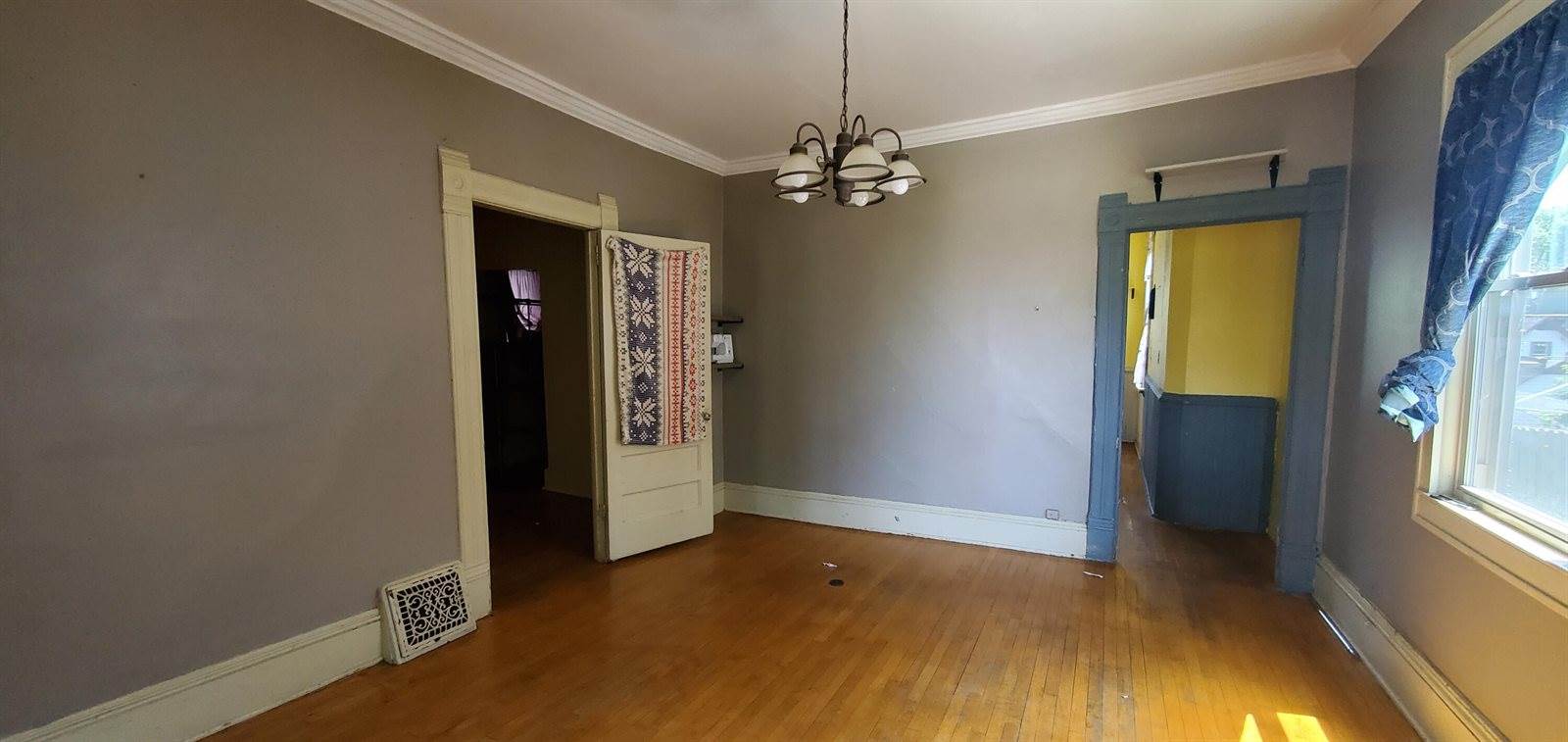 1028 South 32nd St, Milwaukee, WI 53215