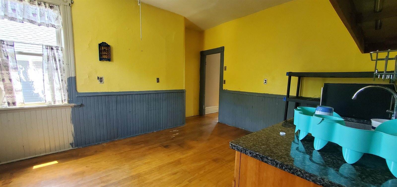 1028 South 32nd St, Milwaukee, WI 53215