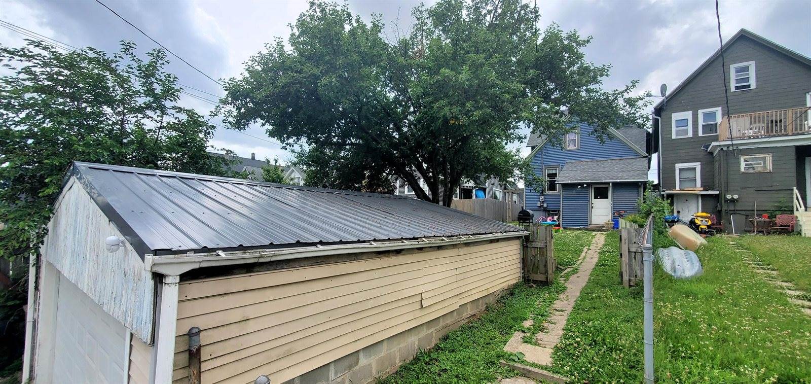 1028 South 32nd St, Milwaukee, WI 53215