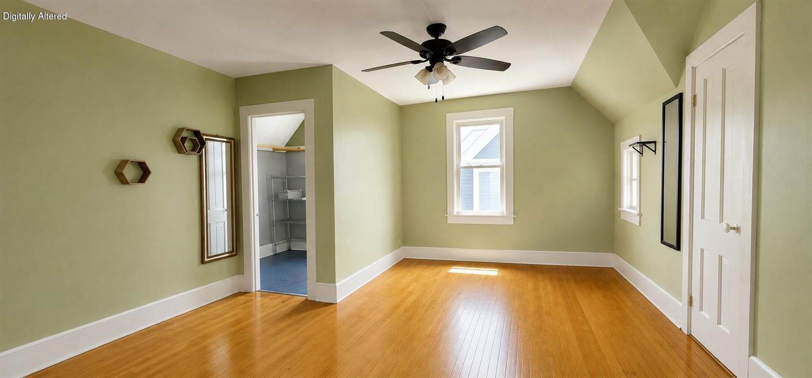 1028 South 32nd St, Milwaukee, WI 53215