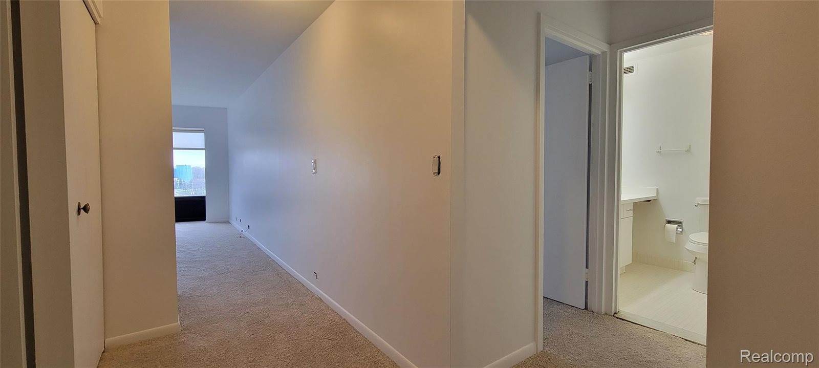 5000 Towncenter Center, SouthfieldCity_Oakland, MI 48075