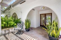 10162 Sierra Madre Rd, Spring Valley, CA 91977