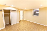 2350 South 56th St, West Allis, WI 53219
