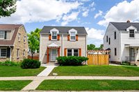 2350 South 56th St, West Allis, WI 53219
