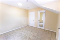 2350 South 56th St, West Allis, WI 53219