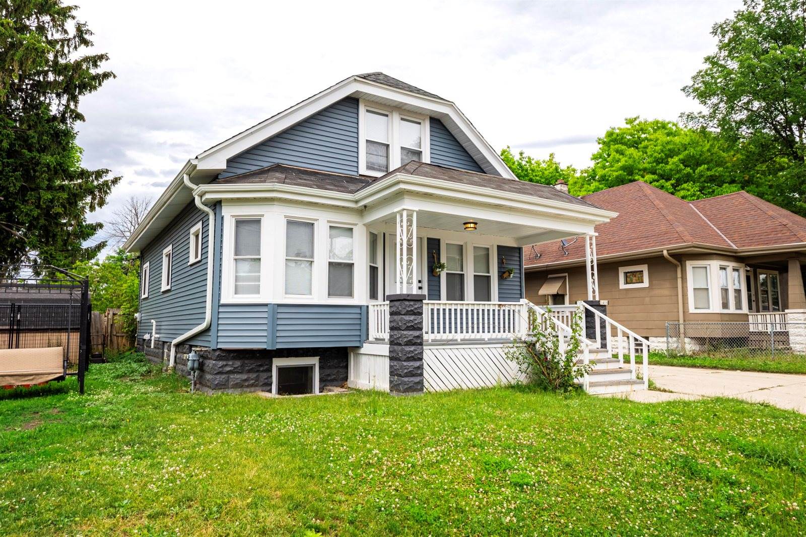 1408 West Manitoba St, Milwaukee, WI 53215