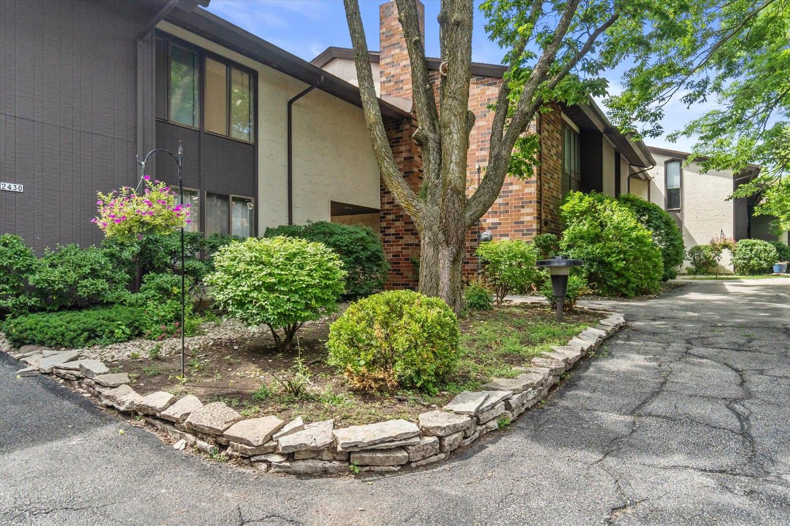 2430 West Good Hope Rd, Glendale, WI 53209