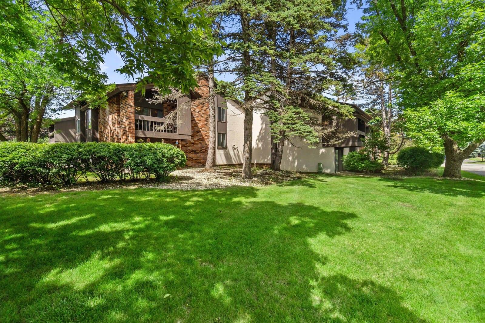 2430 West Good Hope Rd, Glendale, WI 53209