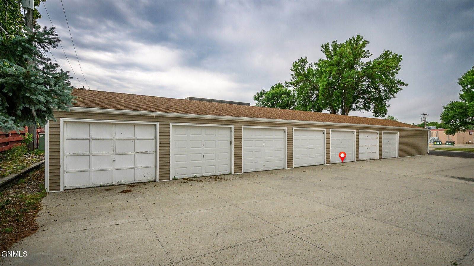 2023 Kavaney Drive North, Bismarck, ND 58501