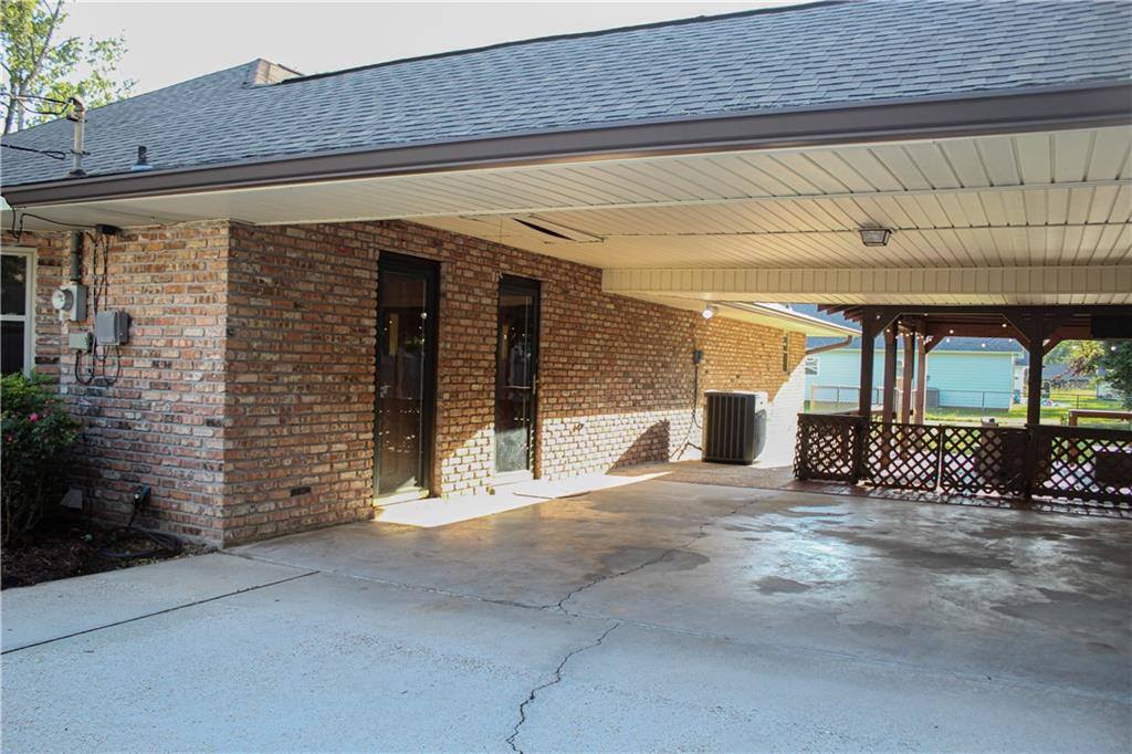 20595 Blind Street, Livingston, LA 70754