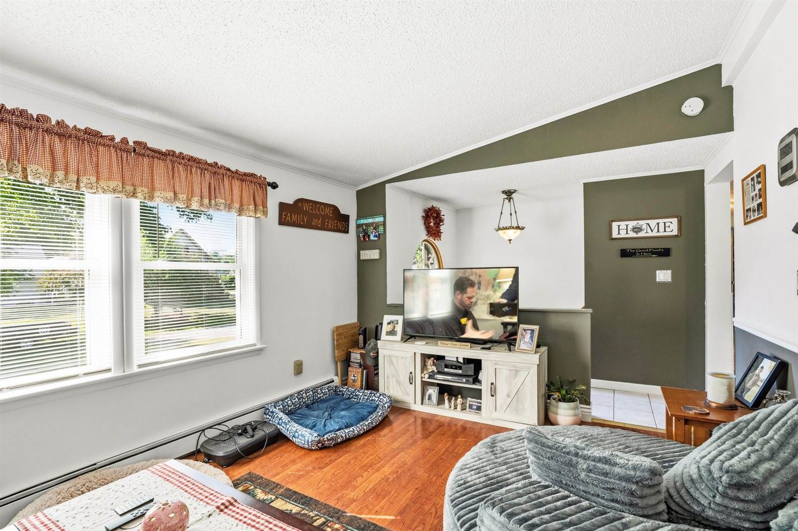 68 Lorraine Avenue, Brewer, ME 04412