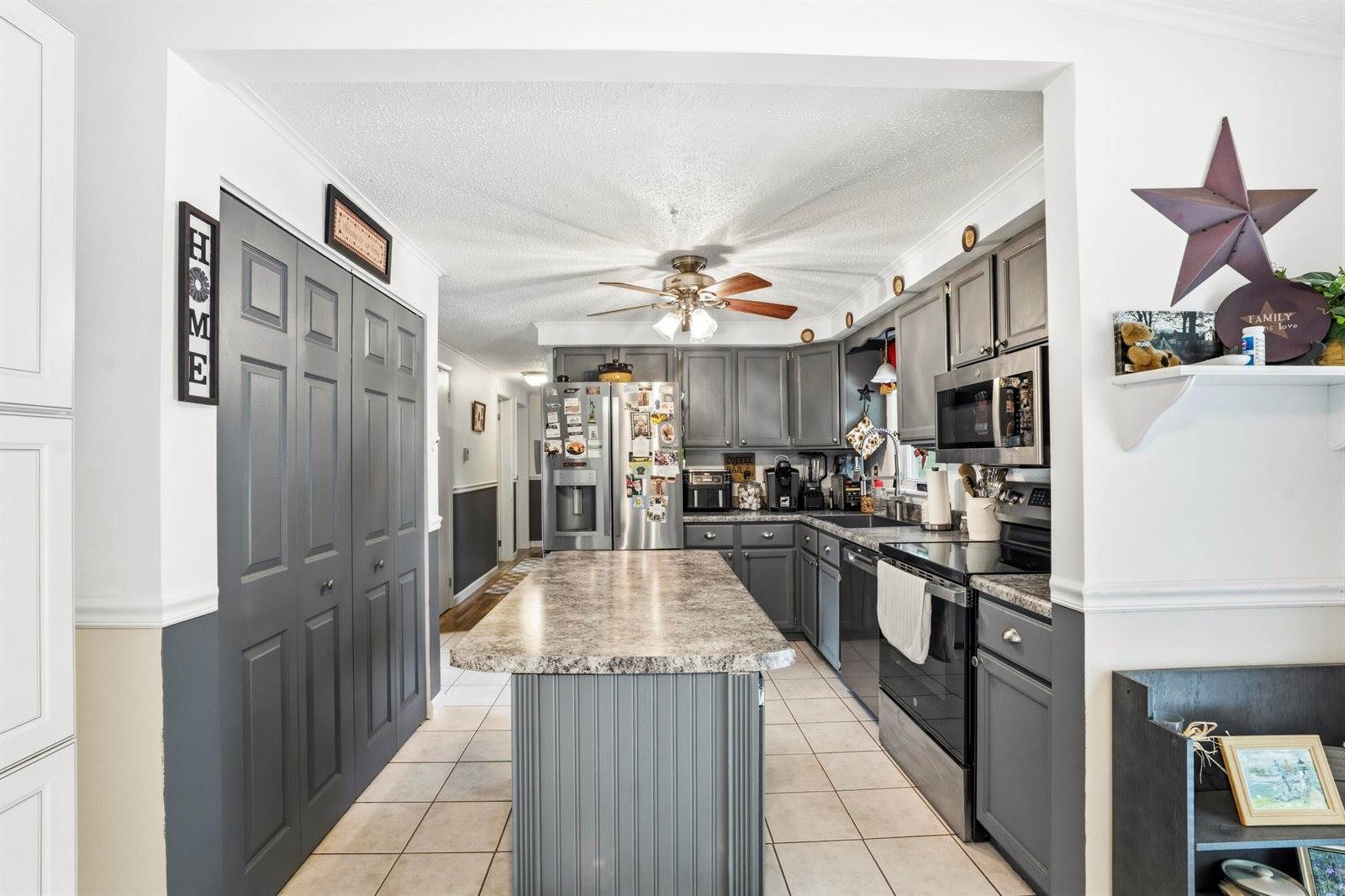 68 Lorraine Avenue, Brewer, ME 04412