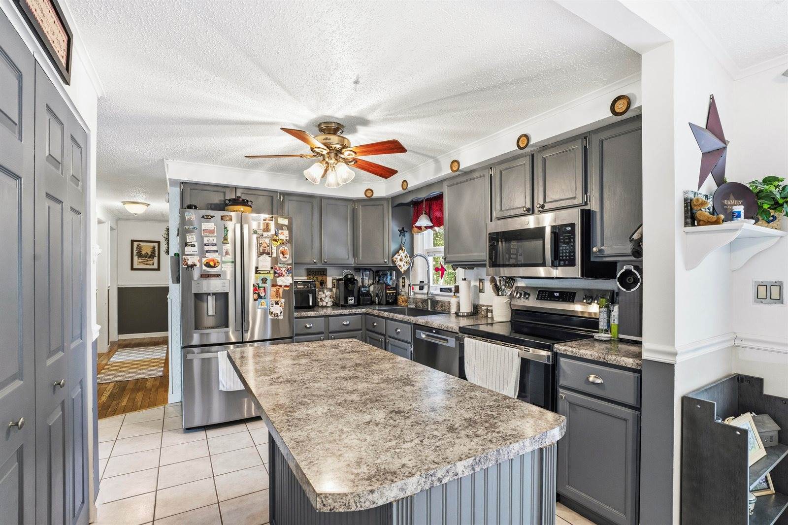 68 Lorraine Avenue, Brewer, ME 04412