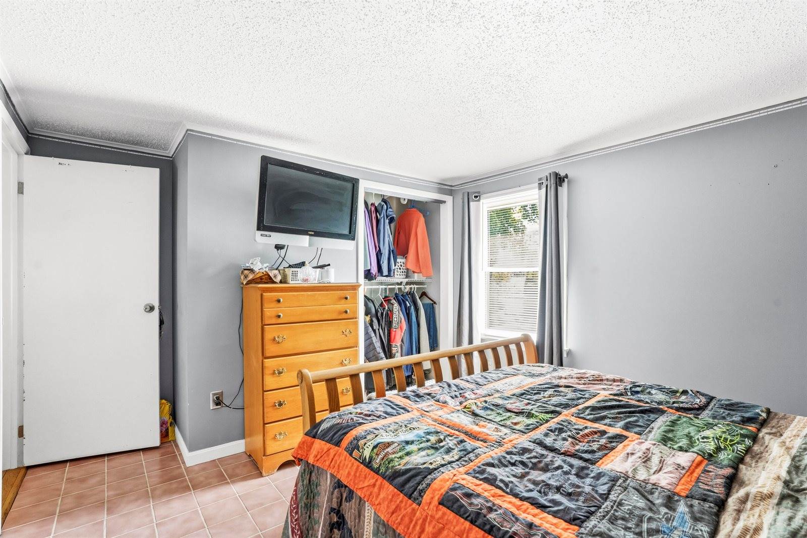 68 Lorraine Avenue, Brewer, ME 04412