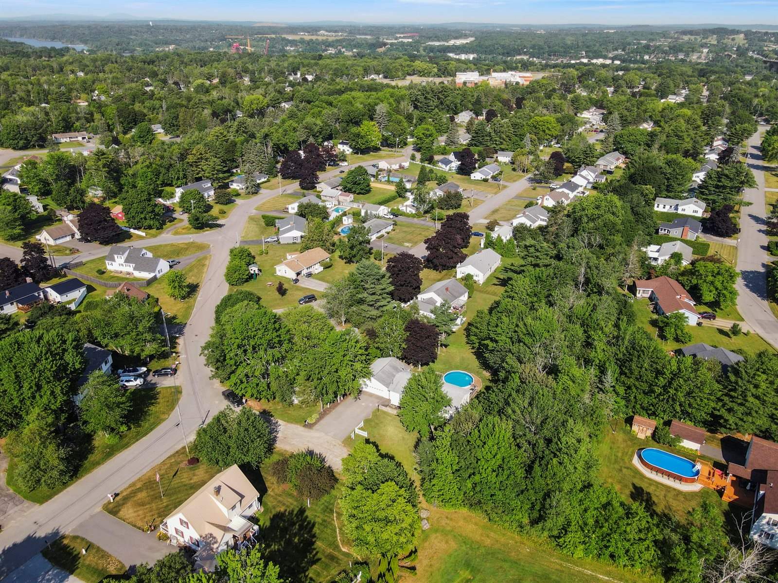 68 Lorraine Avenue, Brewer, ME 04412