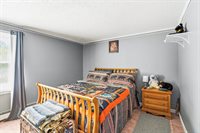 68 Lorraine Avenue, Brewer, ME 04412