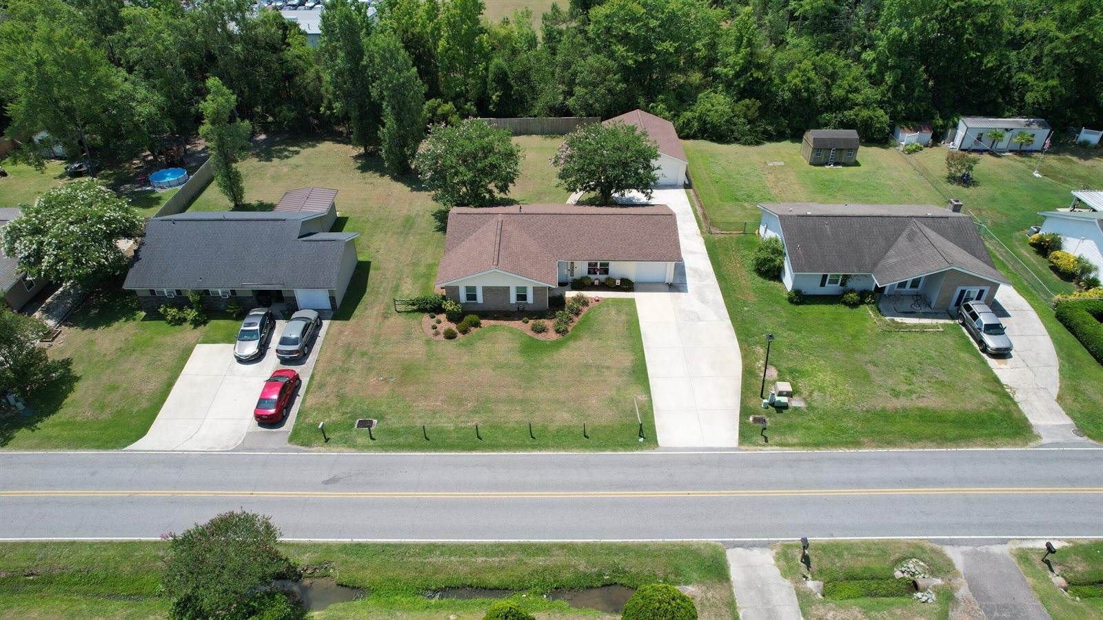1009 Mountain Pine Road, Moncks Corner, SC 29461