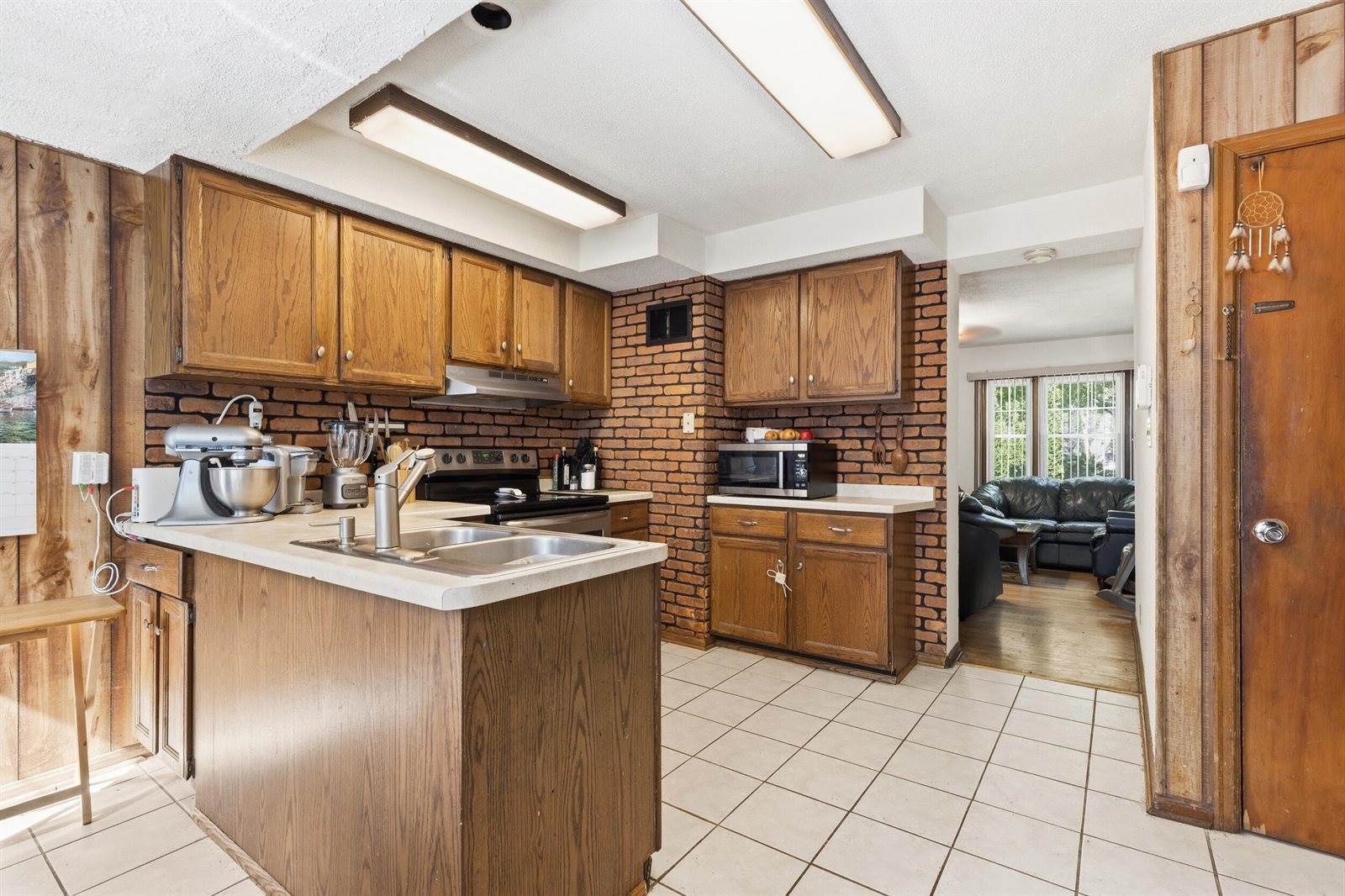 5707 North 36th St, Milwaukee, WI 53209