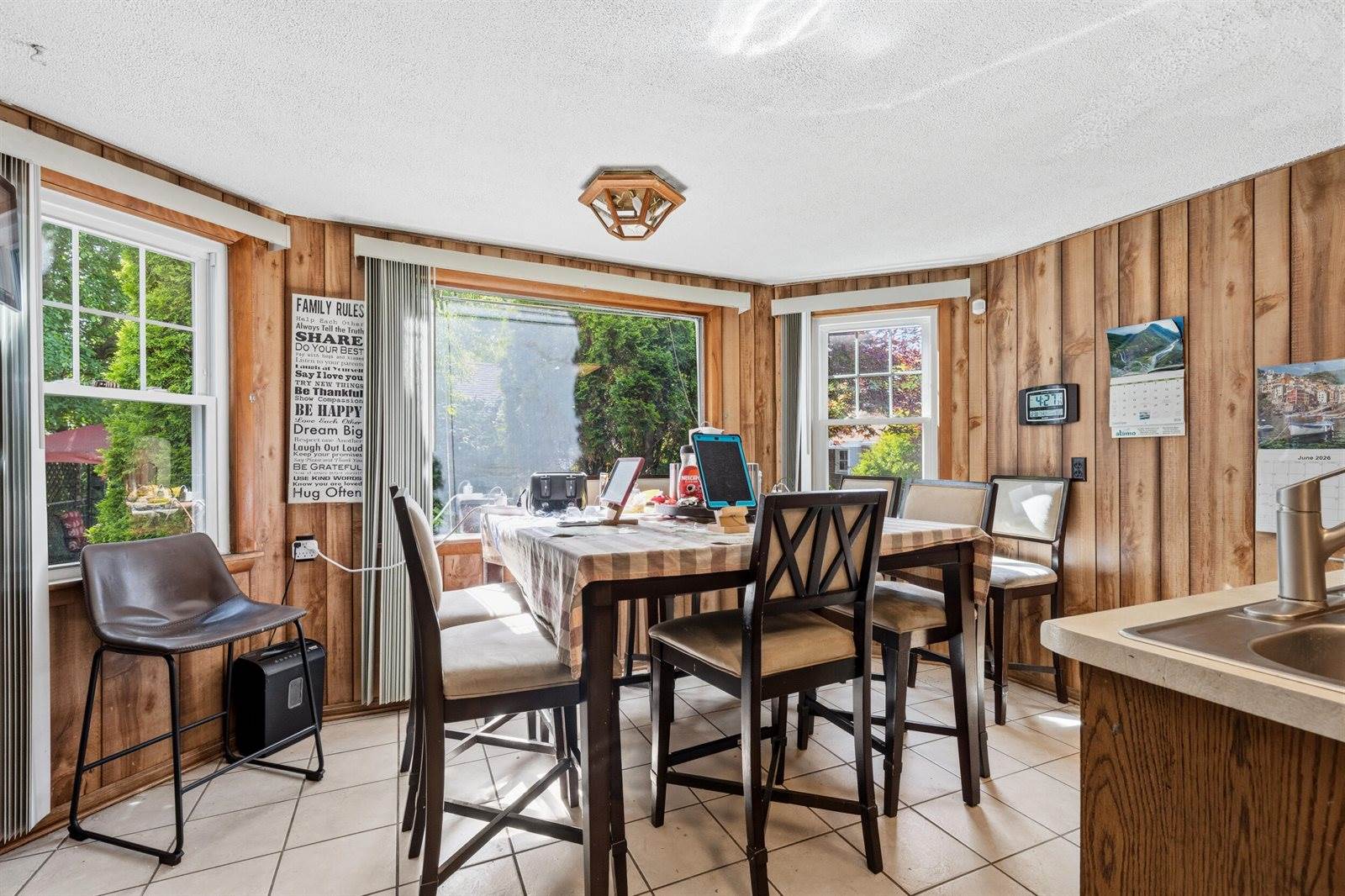 5707 North 36th St, Milwaukee, WI 53209