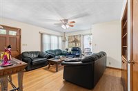5707 North 36th St, Milwaukee, WI 53209