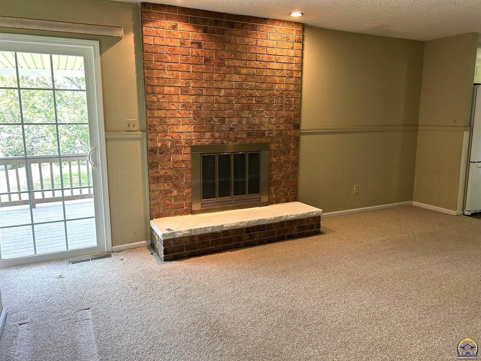 4425 NW Lookout CT, Topeka, KS 66618