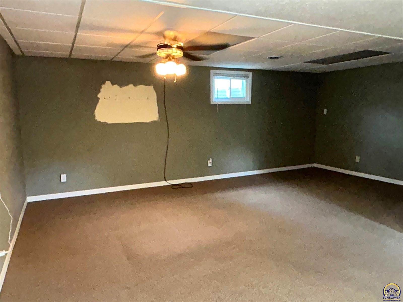 4425 NW Lookout CT, Topeka, KS 66618