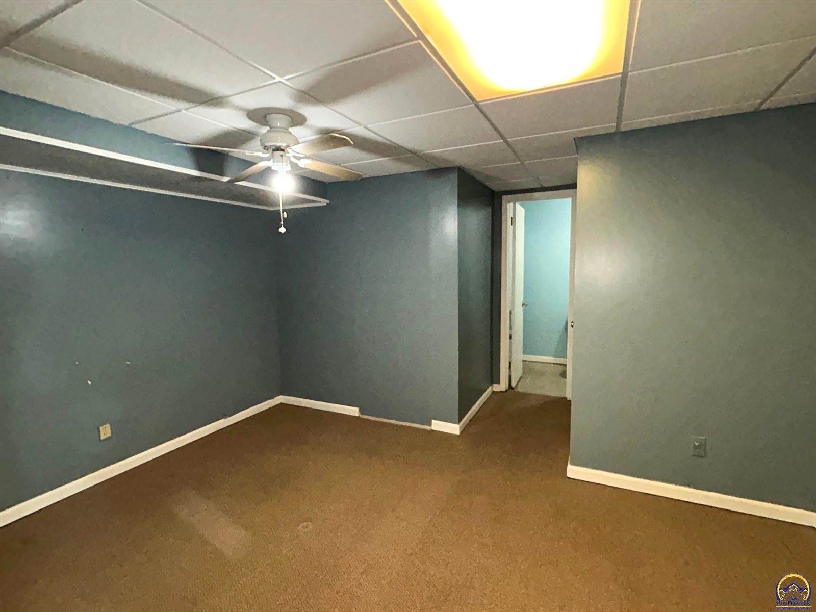 4425 NW Lookout CT, Topeka, KS 66618