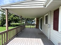 4425 NW Lookout CT, Topeka, KS 66618