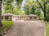 14 Windridge Street, Anderson, IN 46011