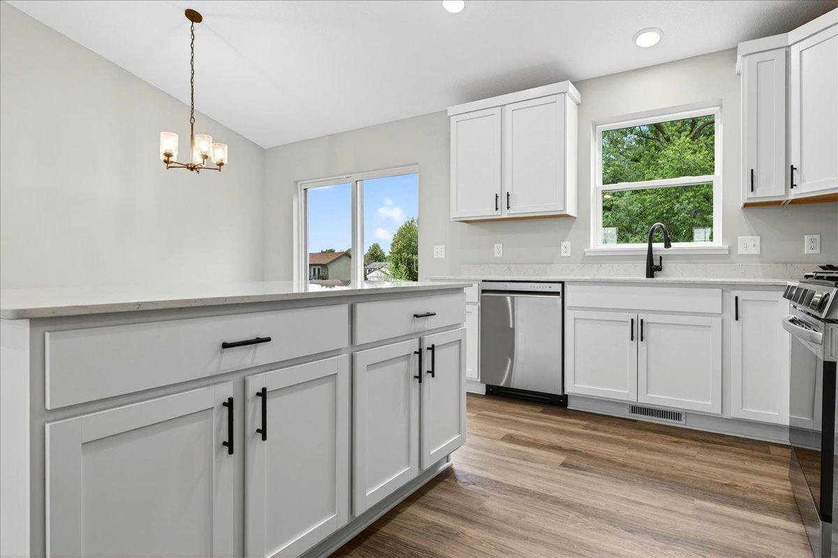 1923 Pierce Street South, Cambridge, MN 55008