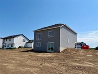 1821 Pierce Street South, Cambridge, MN 55008