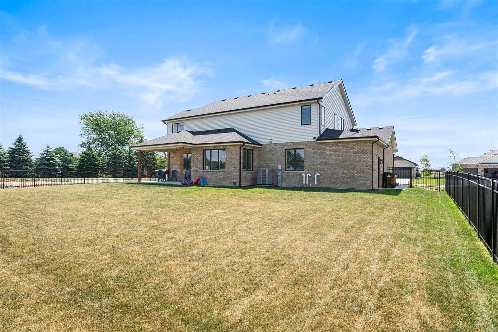 1091 Kinley Drive, New Lenox, IL 60451